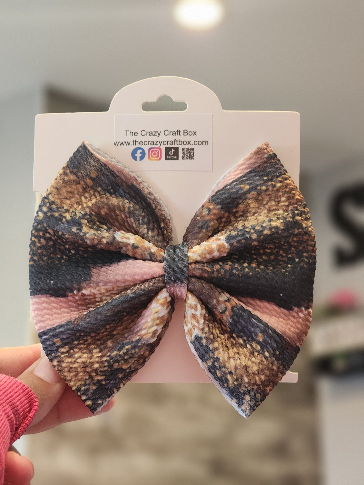 Gold & Pink Paint Stripe Bow